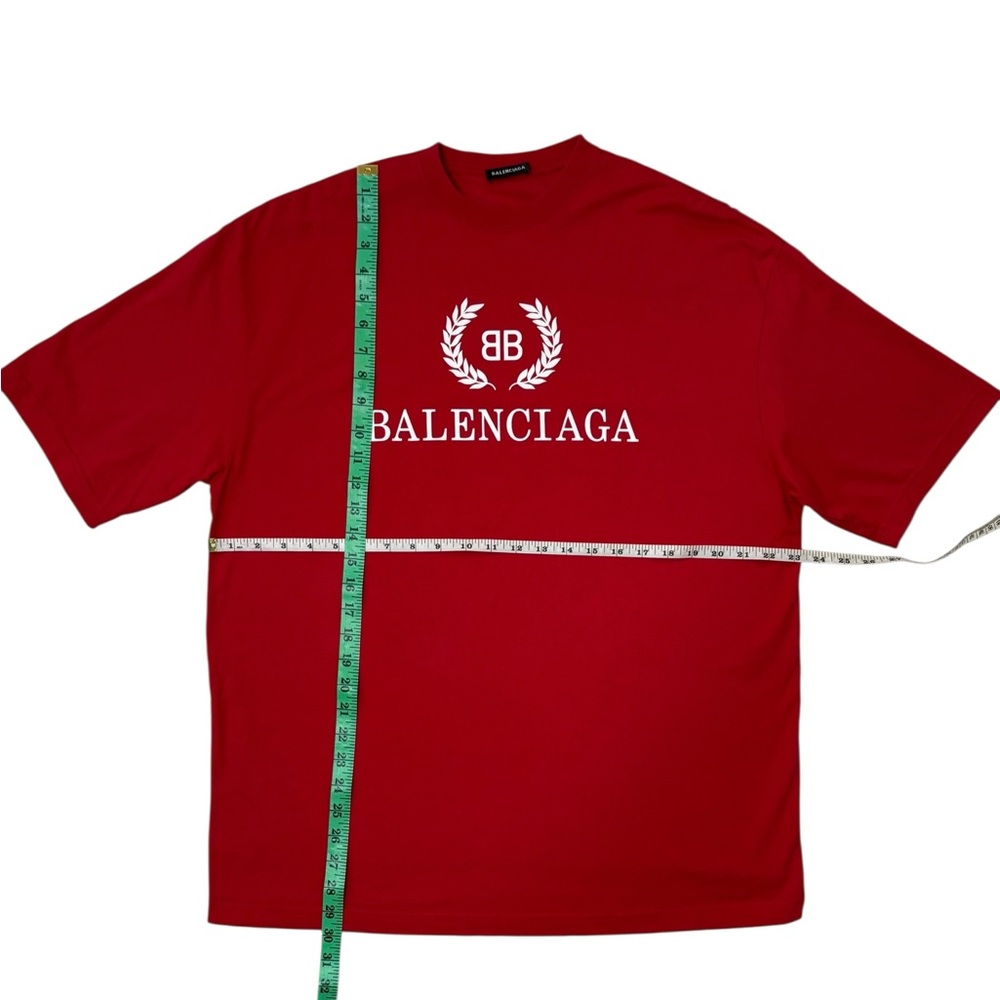 Balenciaga red wheat short‎ sleeved T-shirt 
Second hand - Picture 4 of 7
